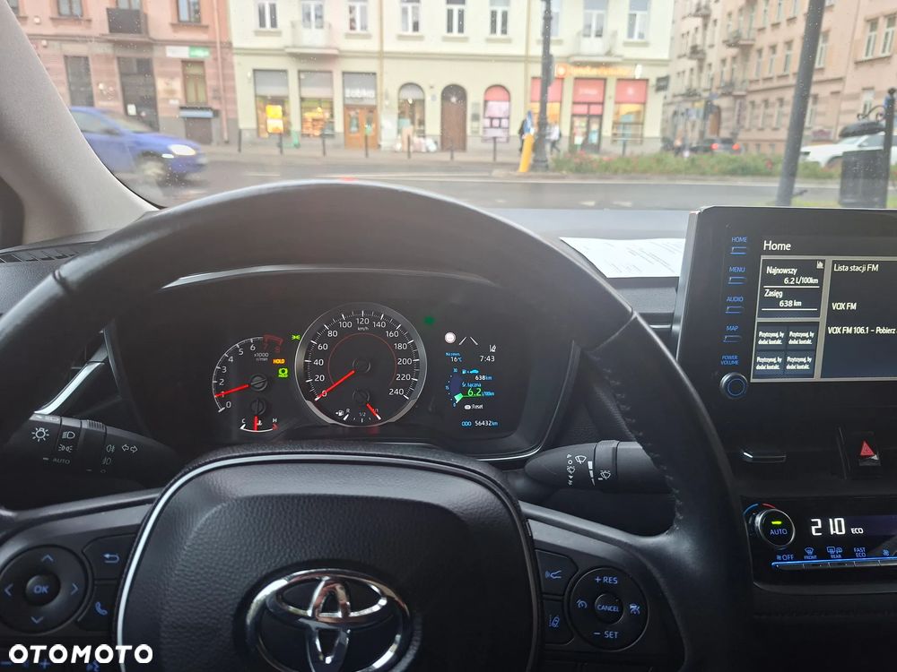 Toyota Corolla - 13