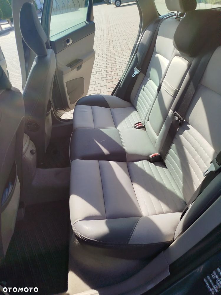 Volvo V50 T5 Kinetic - 12