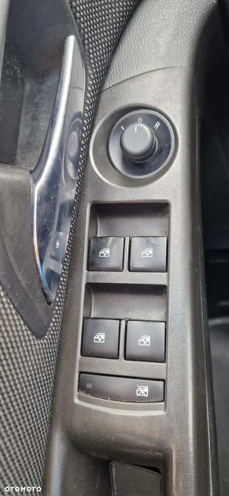 Chevrolet Cruze 1.6 LS - 16