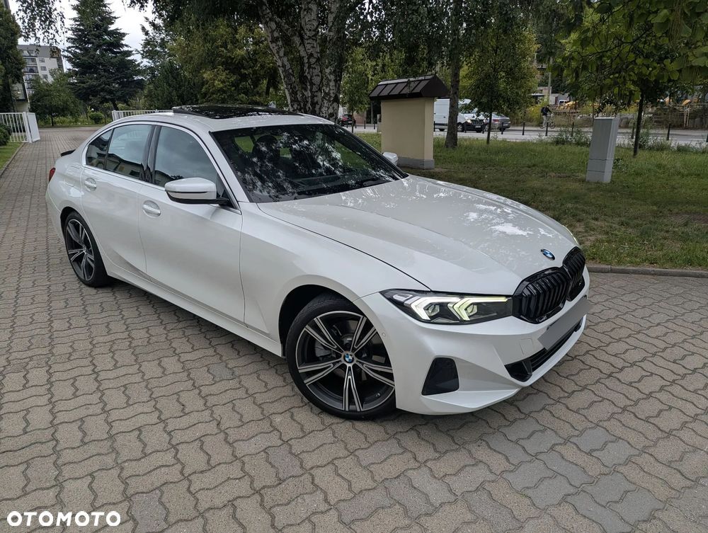 BMW Seria 3 330i - 6