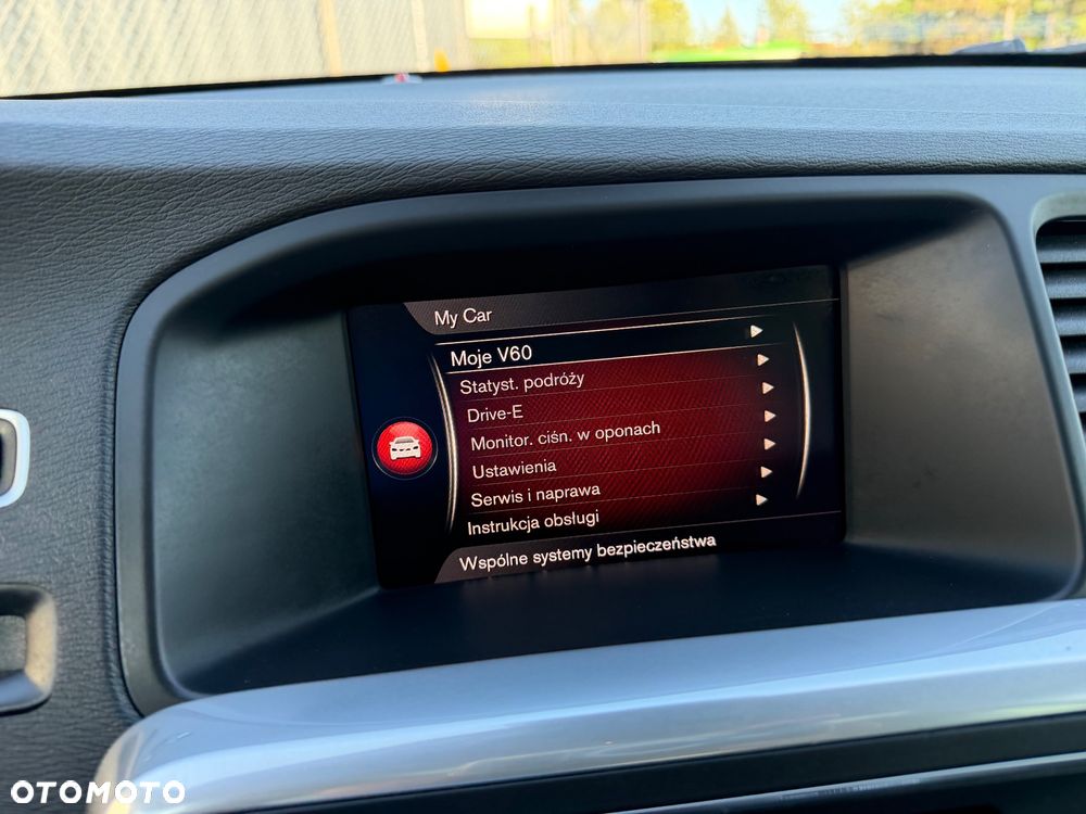 Volvo V60 Cross Country T5 AWD Geartronic Summum - 14