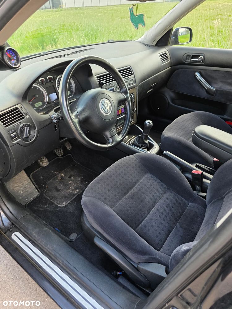 Volkswagen Bora 1.6 Comfortline - 16