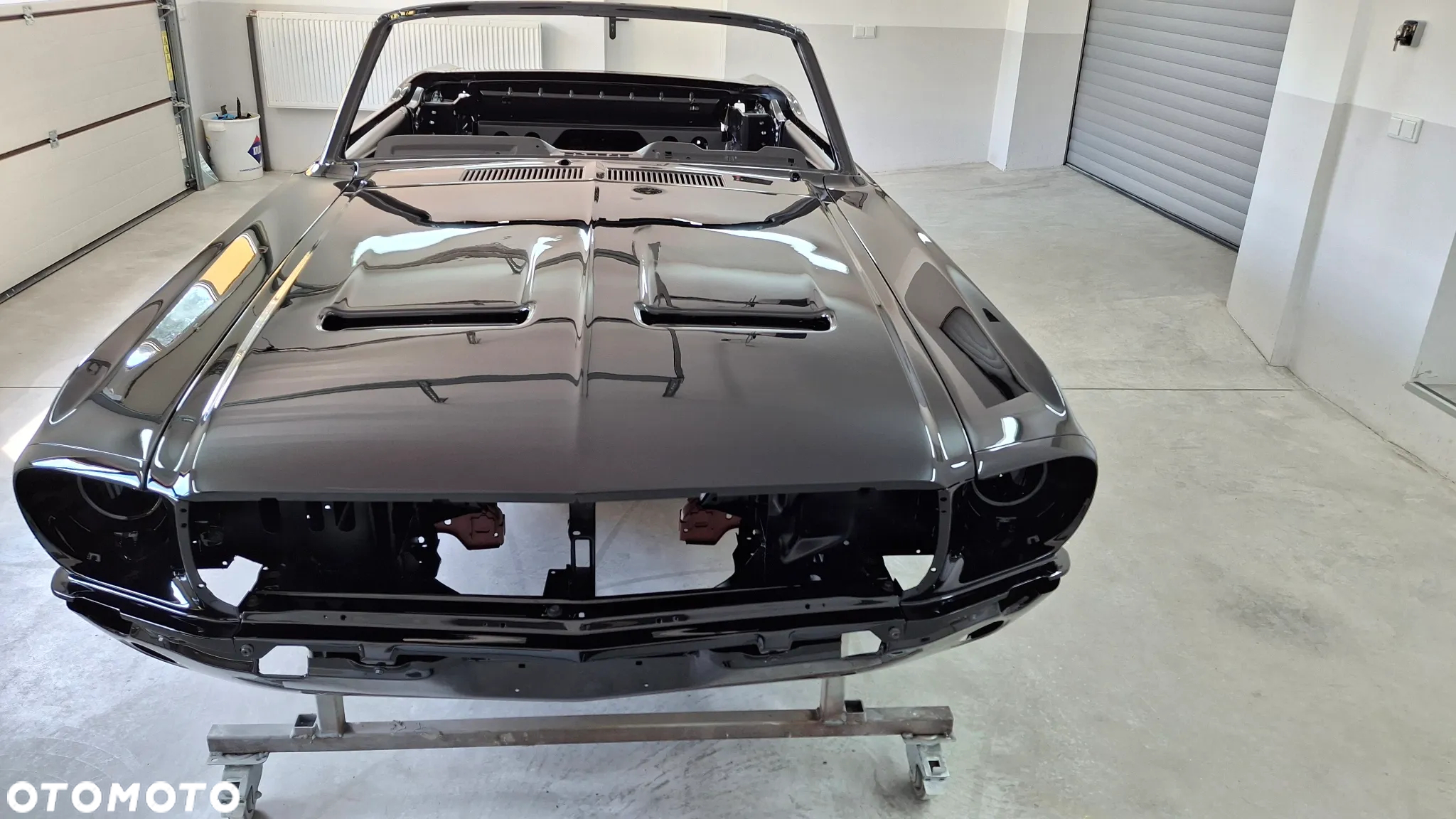 Ford Mustang - 2