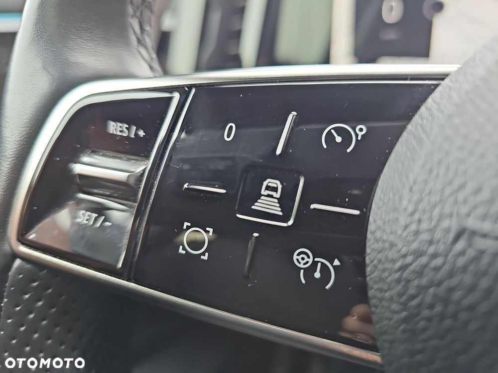 Renault Austral 1.3 TCe mHEV Iconic - 13