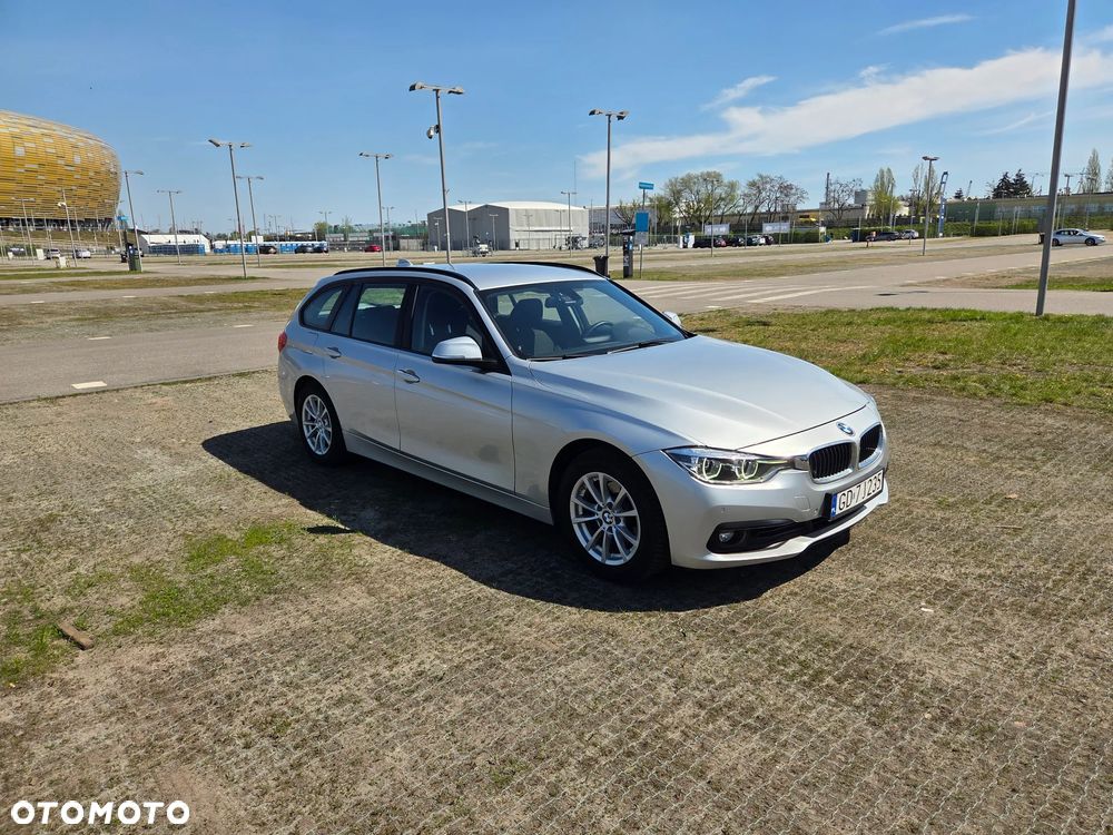 BMW Seria 3 318d Edition Luxury Line Purity - 2