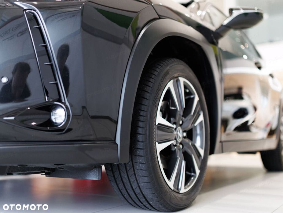 Lexus UX - 11