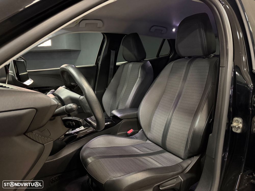 Peugeot e-2008 50 kWh Allure Pack - 2