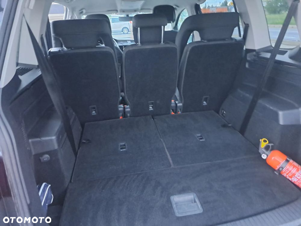 Volkswagen Touran 2.0 TDI BMT Comfortline DSG - 24