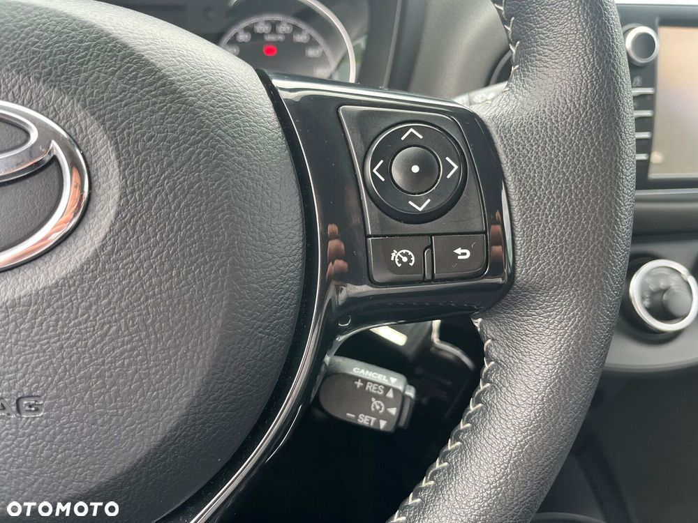 Toyota Yaris - 14