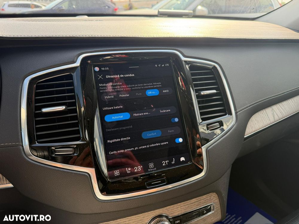 Volvo XC 90 Recharge T8 eAWD R-Design - 11