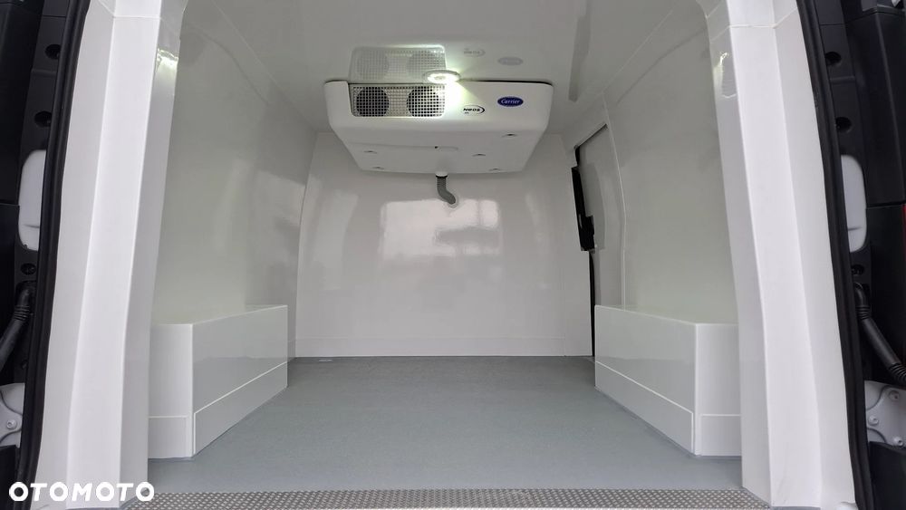 Mercedes-Benz Vito - 15