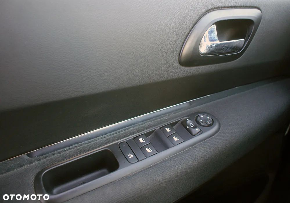 Peugeot 3008 BlueHDi 120 EAT6 Stop & Start Active - 22