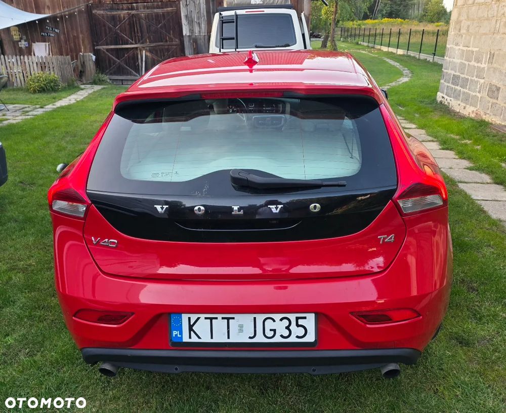 Volvo V40 T4 Momentum - 5