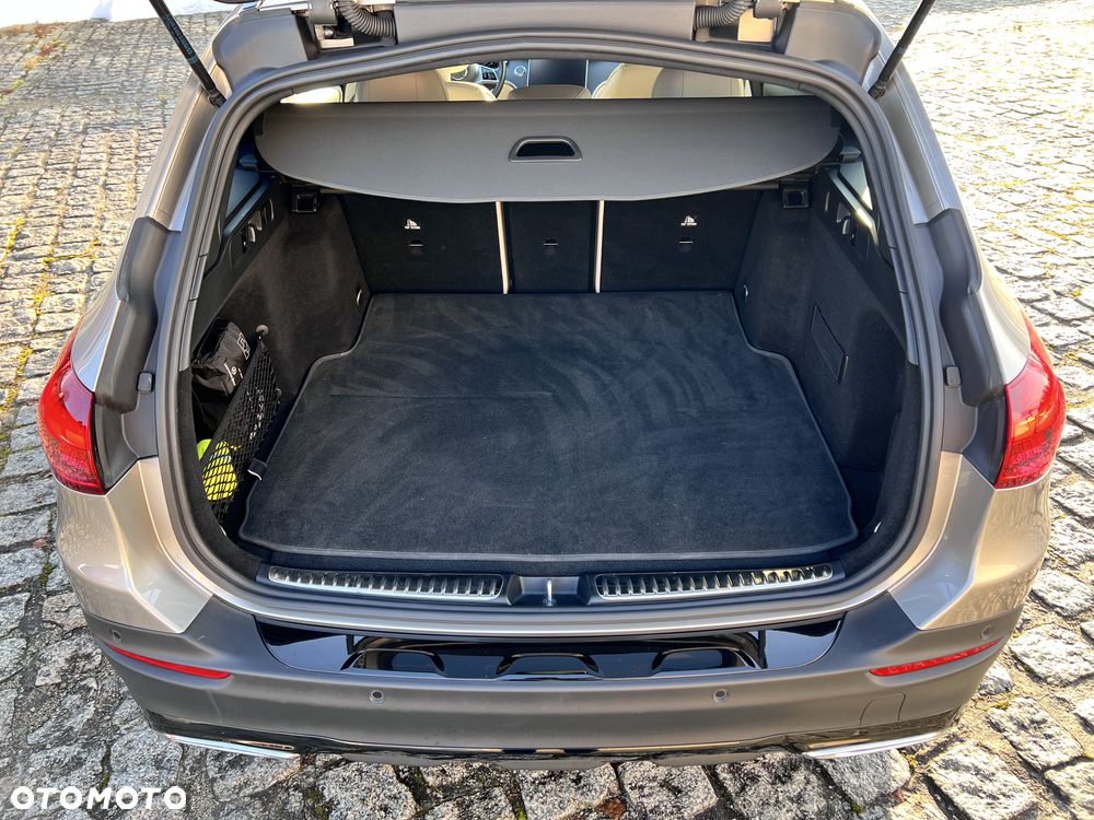 Mercedes-Benz Klasa C 200 4Matic 9G-TRONIC - 5