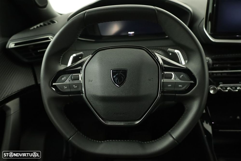 Peugeot 2008 1.2 PureTech Allure EAT8 - 14