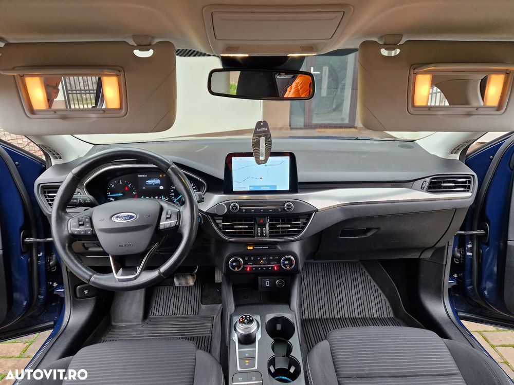 Ford Focus 2.0 EcoBlue Titanium Business - 4