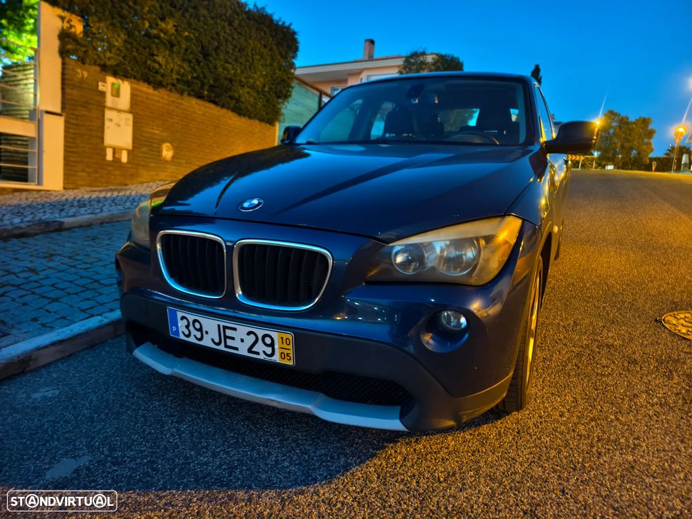 BMW X1 18 d sDrive - 1
