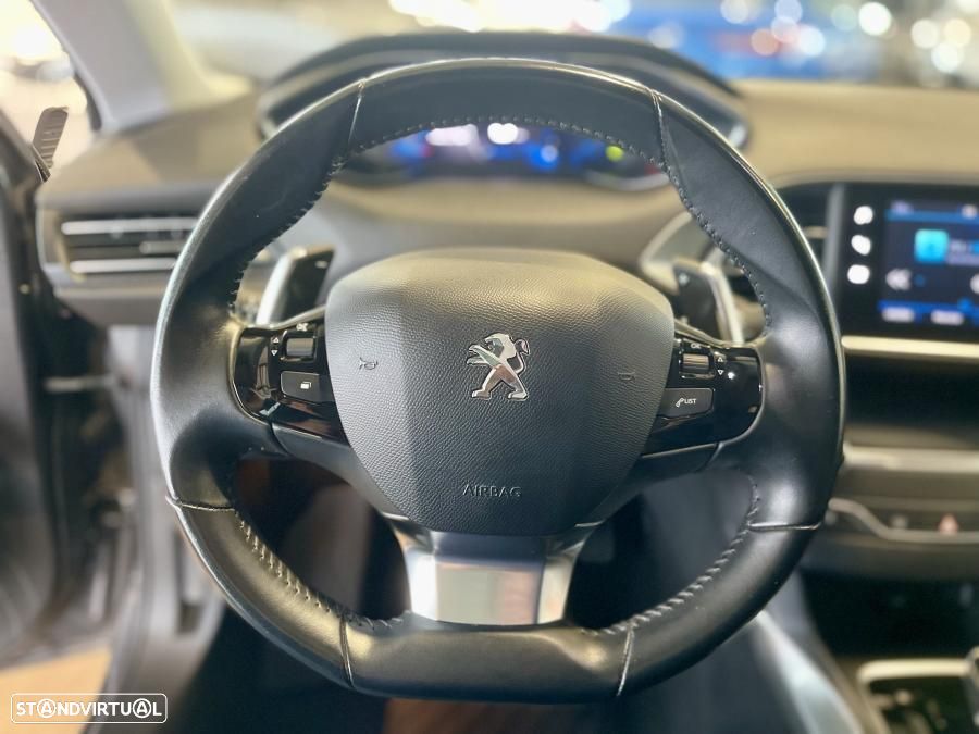Peugeot 308 SW 1.2 PureTech Allure Pack EAT8 — fotografia 11