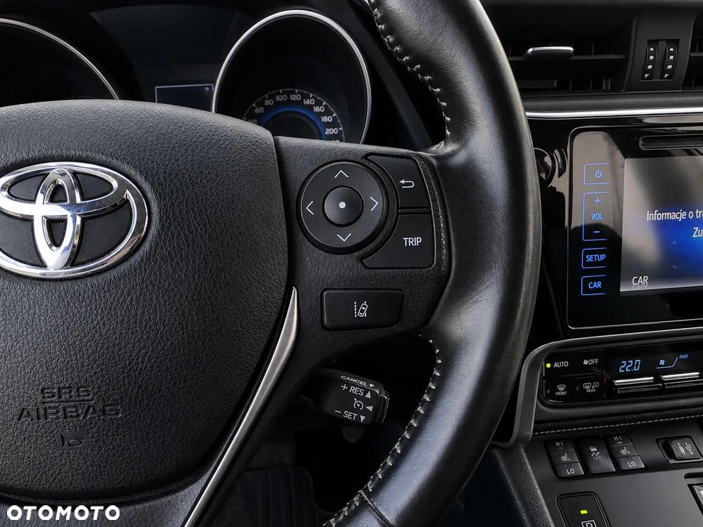 Toyota Auris - 15