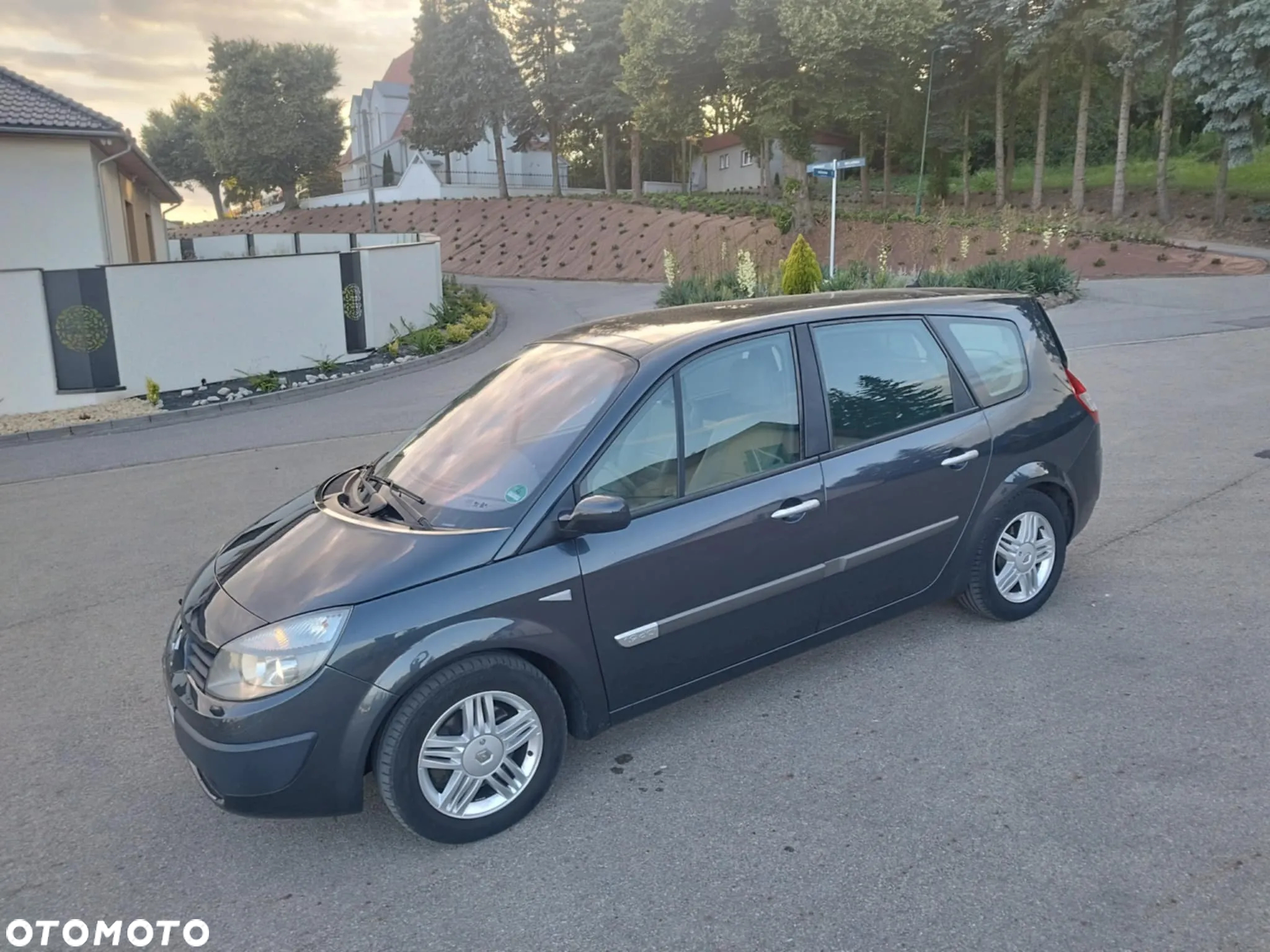 Renault Grand Scenic Gr 1.9 dCi Luxe Expression - 15