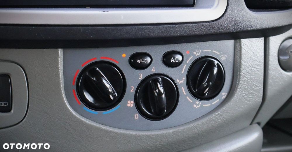 Nissan Primastar - 25