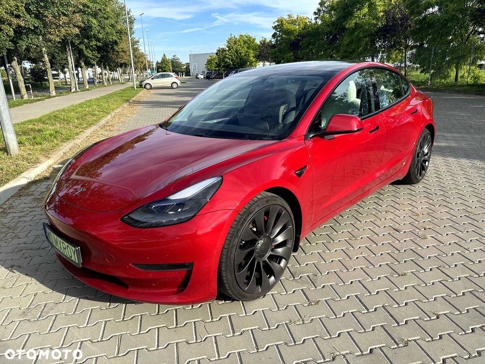 Tesla Model 3 - 1