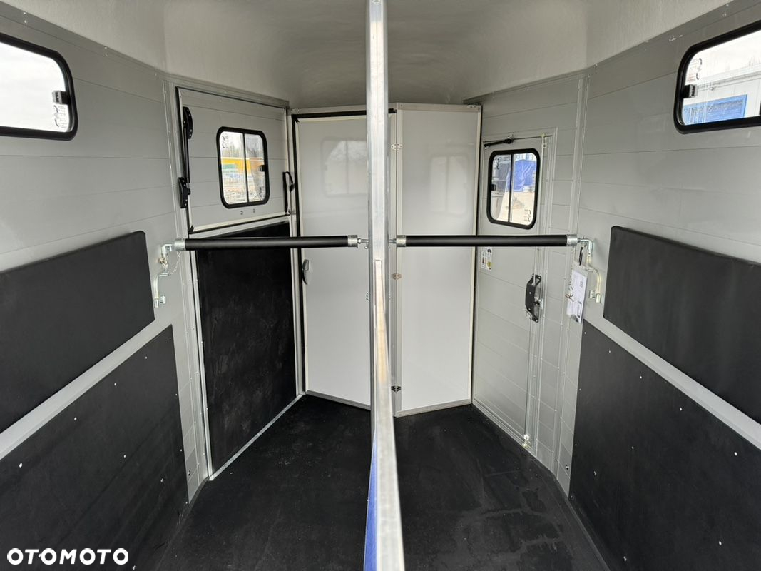 Cheval Liberte Touring Country XL przyczepa na dwa konie | duża siodlarnia | drzwi boczne | rampa przednia | 387×179 cm | ALUMINIOWA | Debon | dostawa | mocna i solidna | - 30