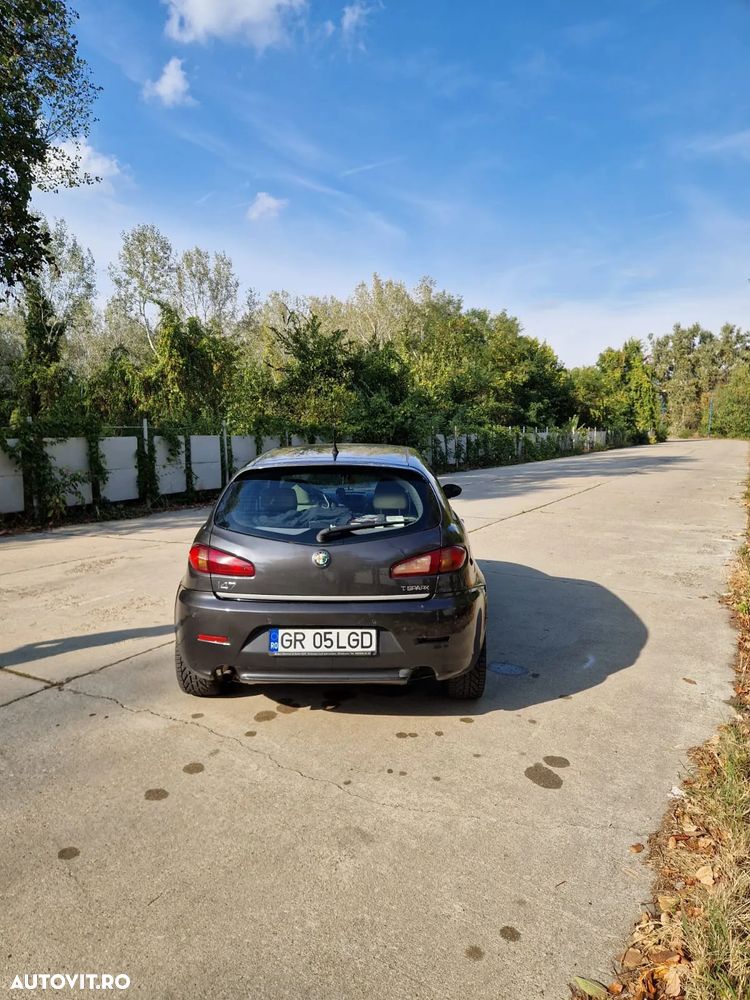 Alfa Romeo 147 - 4