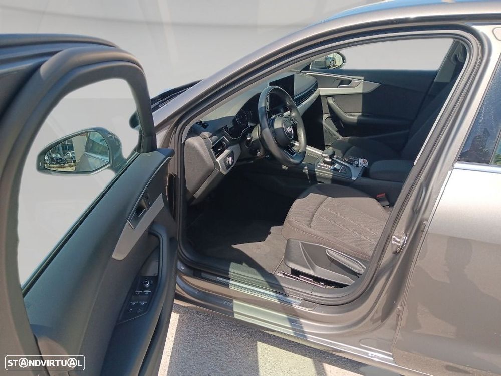 Audi A4 35 TDI S tronic - 9