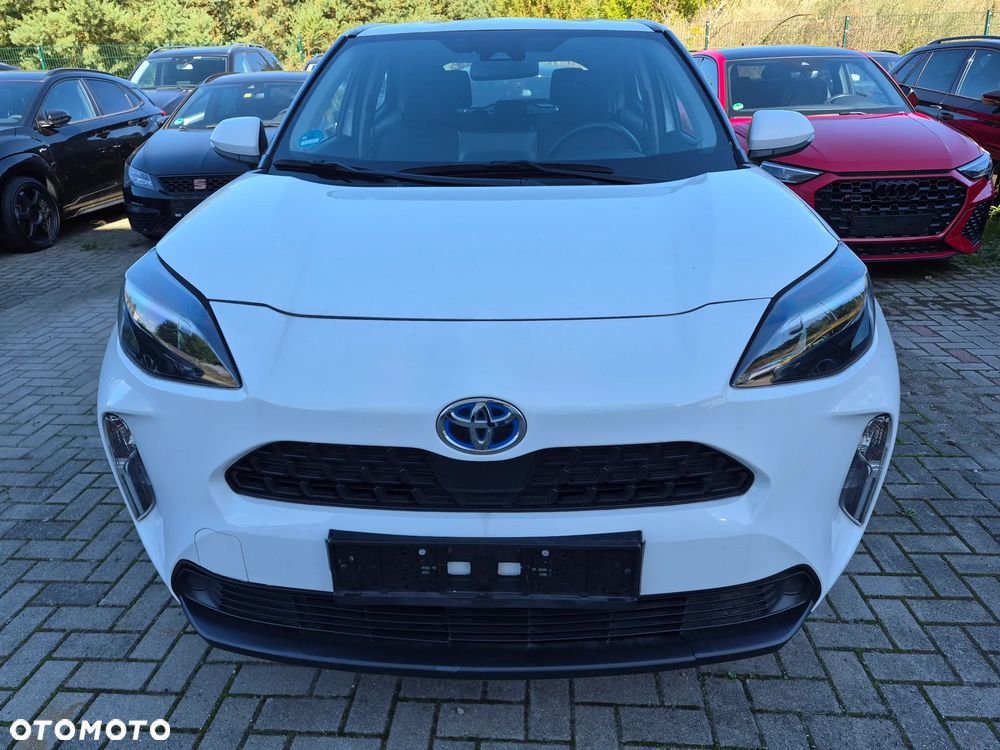 Toyota Yaris 2023 photo 3