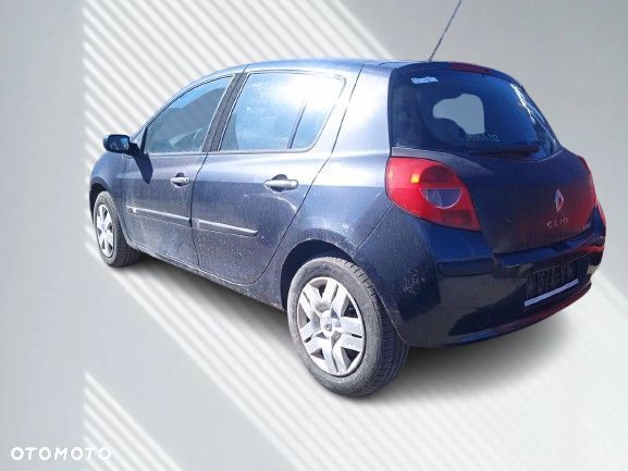 Na części Renault Clio III 1.5 DCI TE866 silnik skrzynia biegów klapa błotnik drzwi zderzak - 3