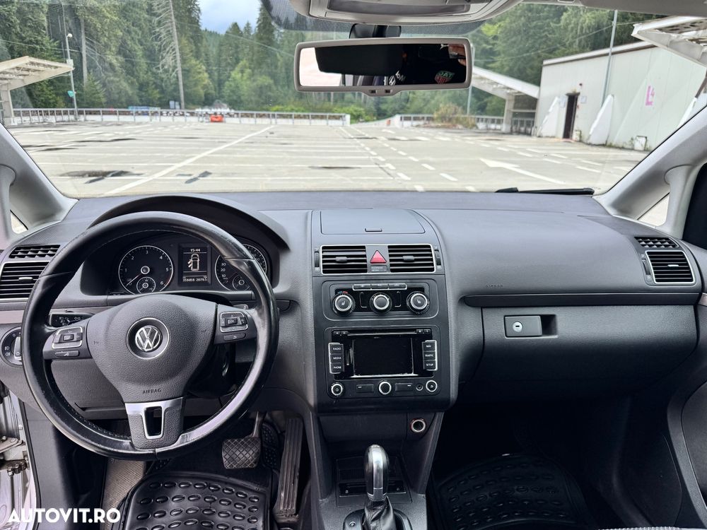 Volkswagen Touran 2.0 TDI DSG Highline - 14