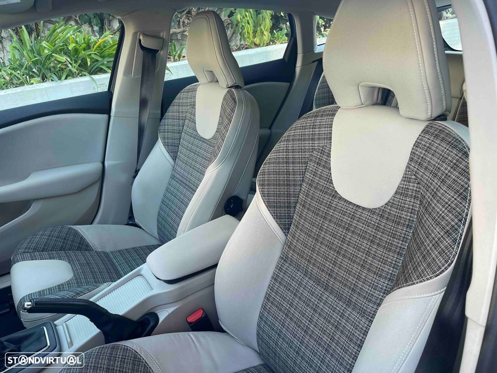 Volvo V40 2.0 D4 Inscripton Geartronic - 31