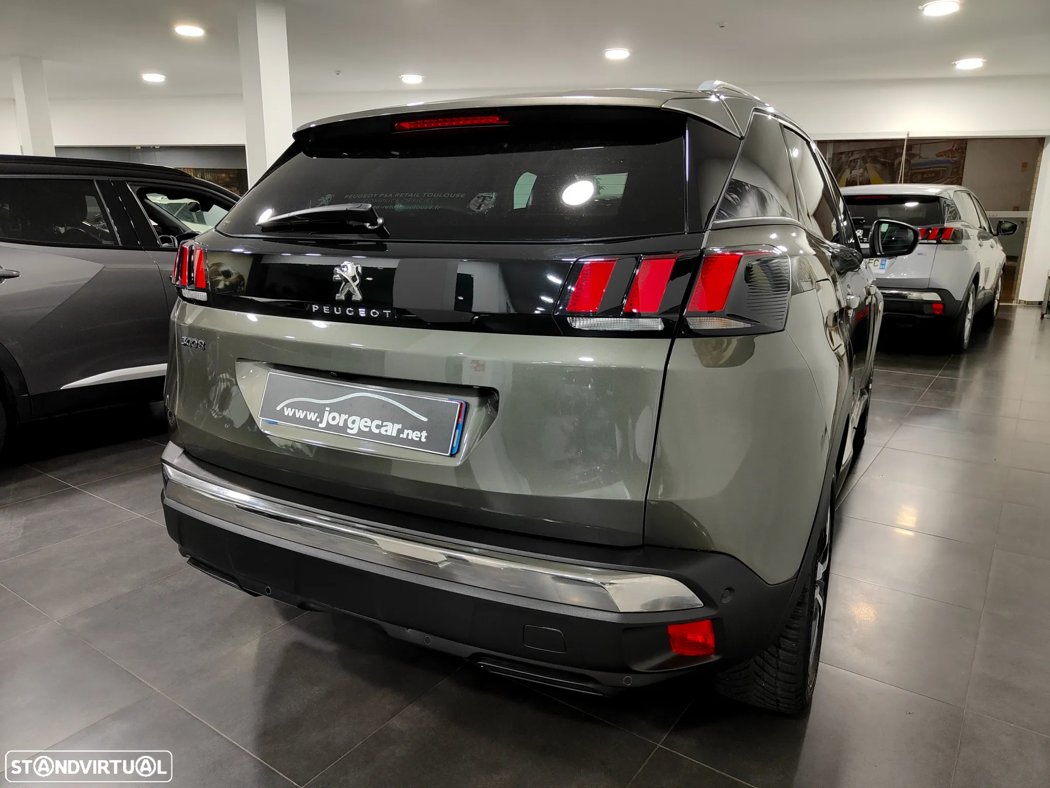 Peugeot 3008 1.2 PureTech Allure EAT8 - 8