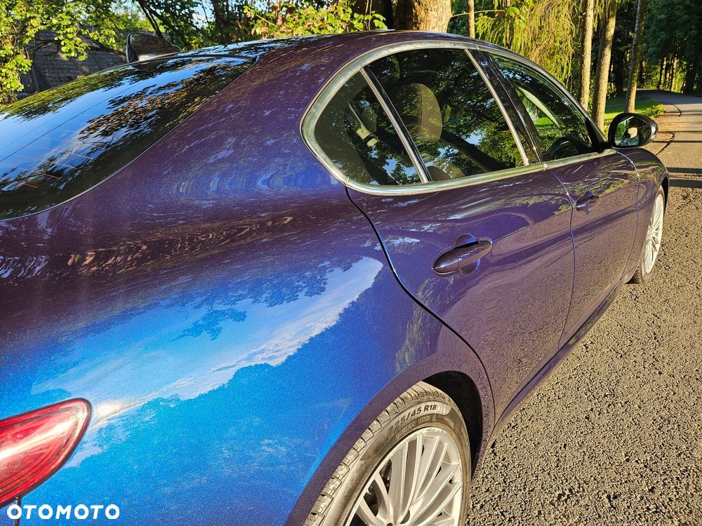 Alfa Romeo Giulia 2.0 Turbo 16V AT8 Veloce Ti - 25