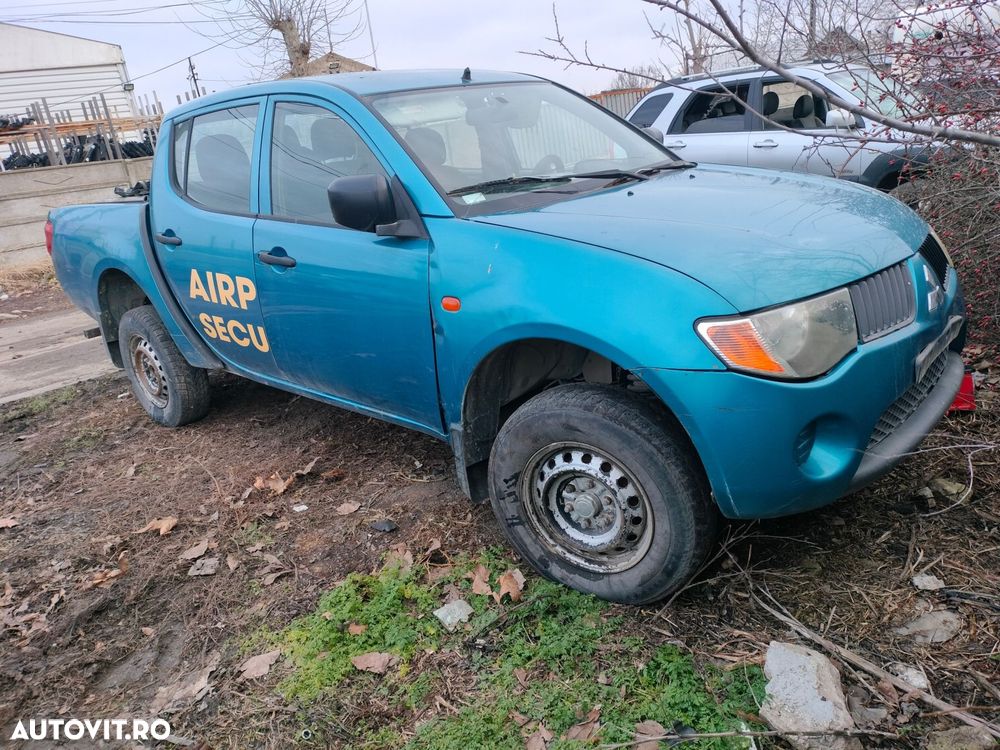Dezmembrari  Mitsubishi L 200 (KBT, KAT)  2004  > 0000 2.5 DI-D 4WD ( - 7