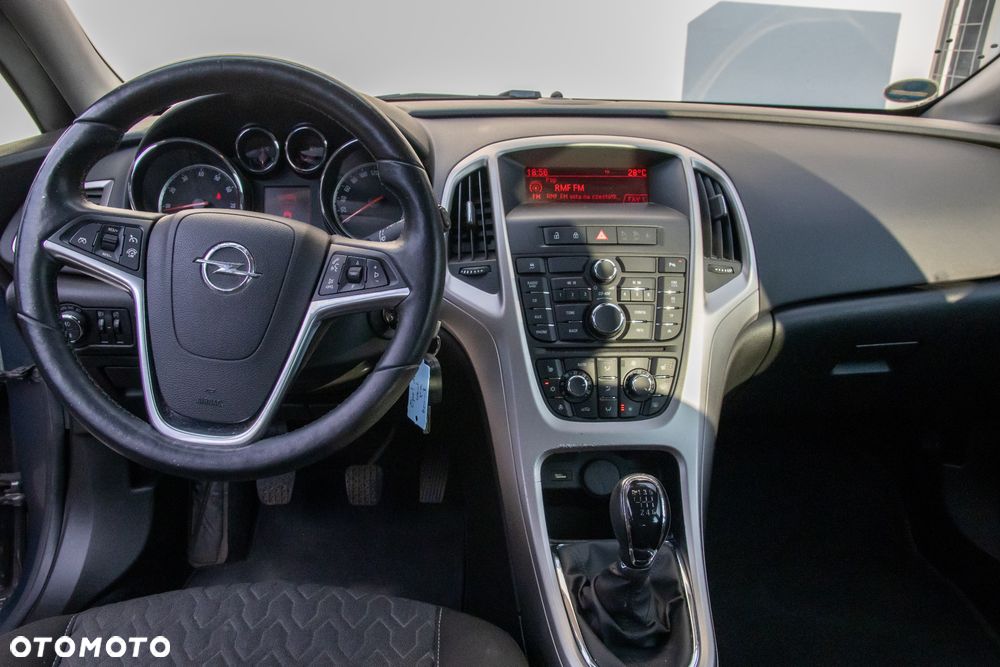 Opel Astra 1.4 T Enjoy - 8