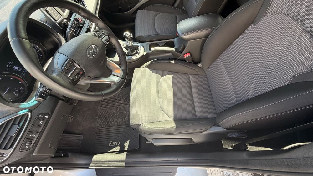 Hyundai i30 - 21