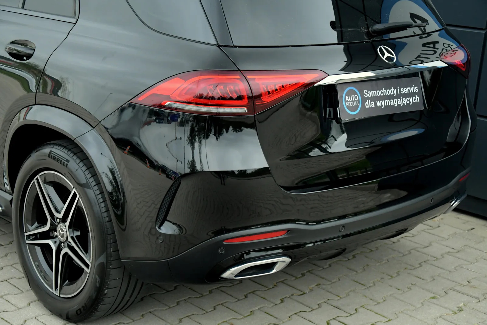 Mercedes-Benz GLE 300 d 4Matic 9G-TRONIC AMG Line - 13