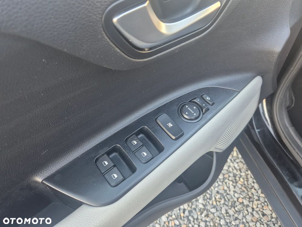 Kia Stonic 1.0 T-GDI 120 Platinum Edition - 10