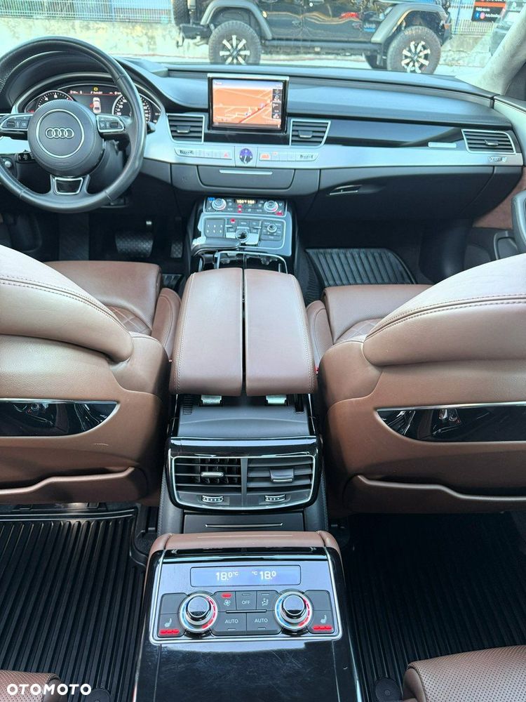 Audi A8 4.0 TFSI L Quattro - 33