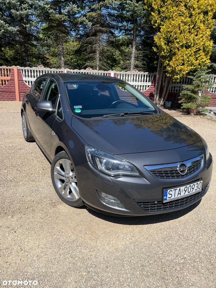 Opel Astra 1.7 CDTI DPF - 1
