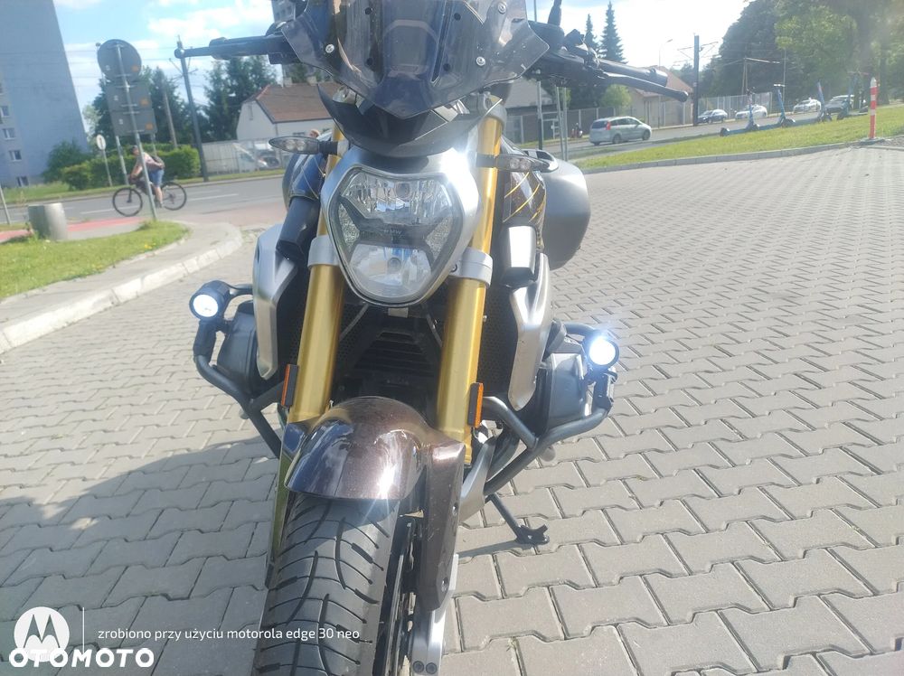 BMW R - 9