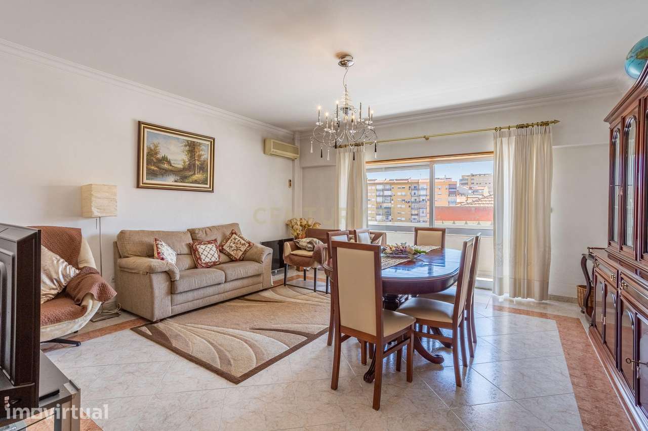 Apartamento T2 na Fonte Perra em Sacavém - Grande imagem: 5/25