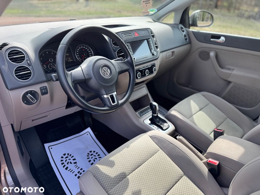 Volkswagen Golf Plus - 14