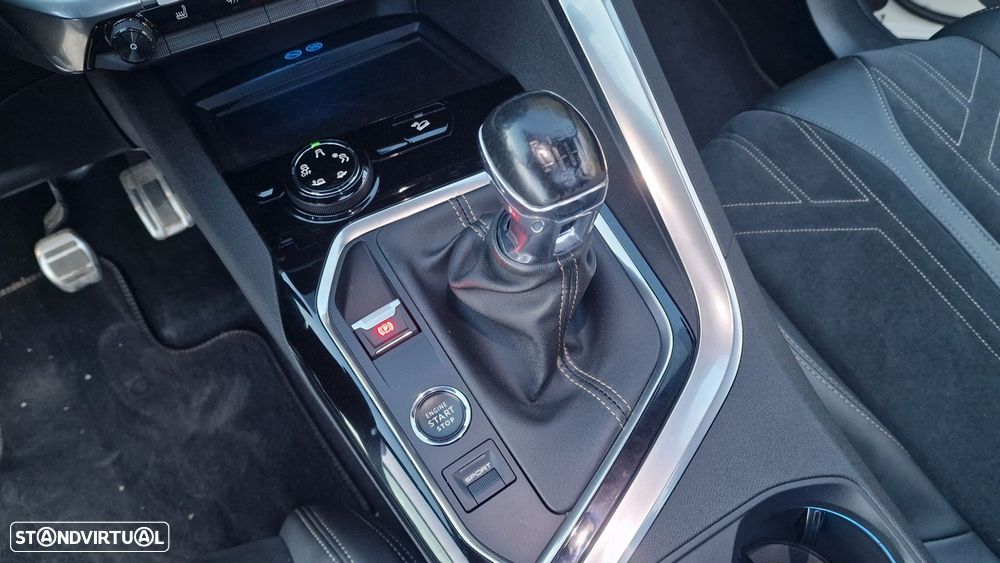 Peugeot 5008 1.5 BlueHDi GT - 28