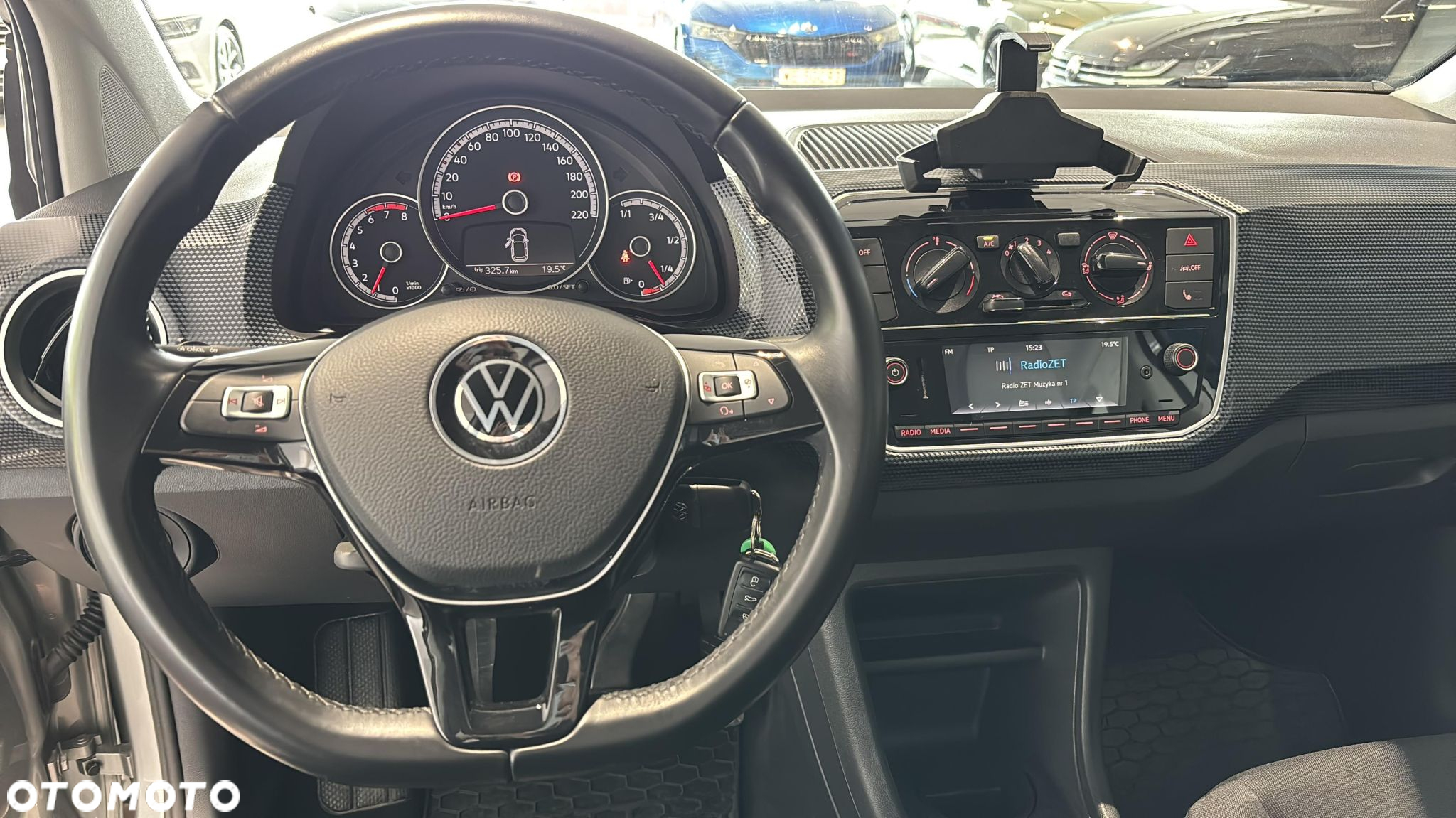 Volkswagen up! 1.0 move - 13