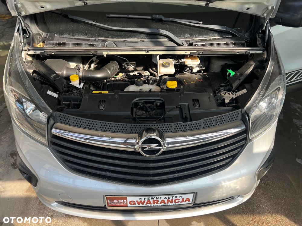 Opel Vivaro - 10