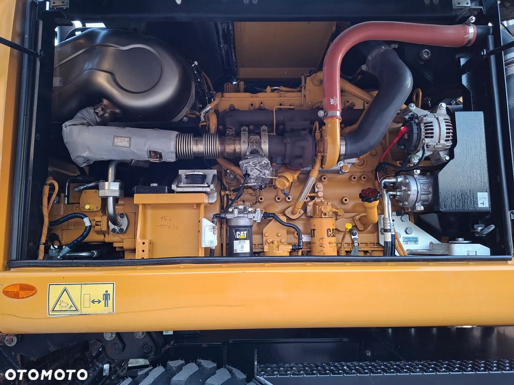 Caterpillar CAT M 318 F - 22