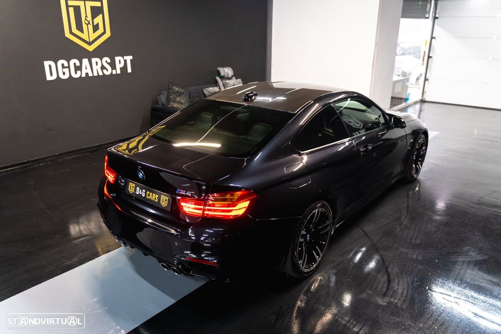BMW M4 Auto - 21